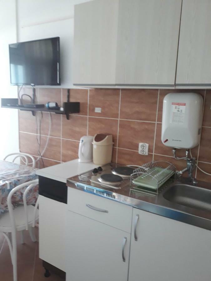 Apartments Jovanic With 2 Bedrooms Sutomore Bilik gambar