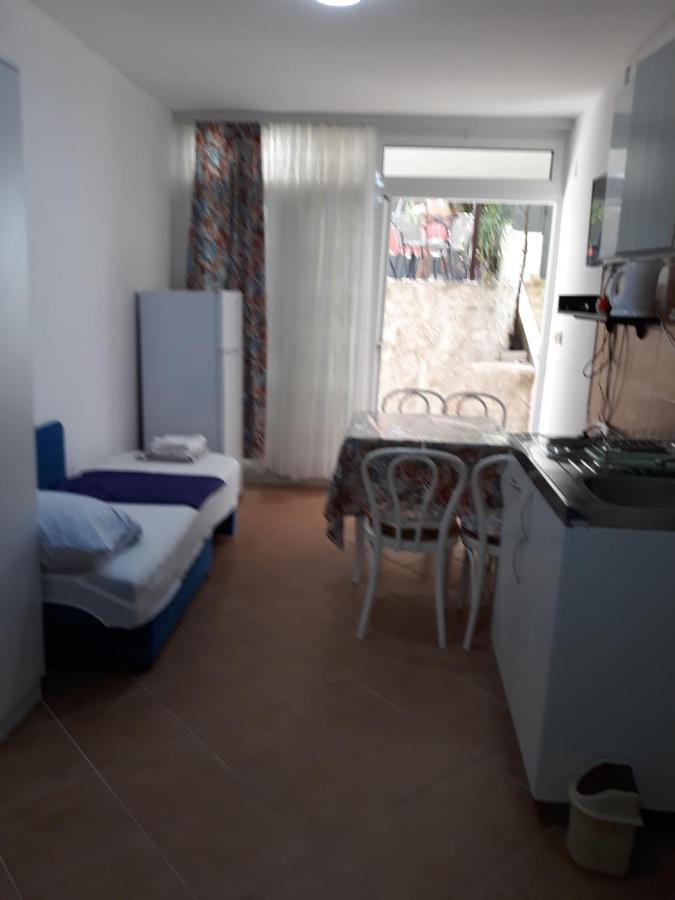 Apartments Jovanic With 2 Bedrooms Sutomore Luaran gambar